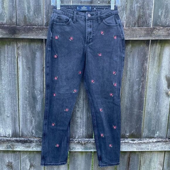Hollister Black Embroidered Rose Curvy High Rise Mom Jeans | 25 - Picture 2 of 5